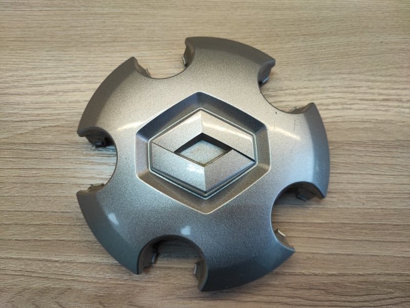 Колпак колеса центральный