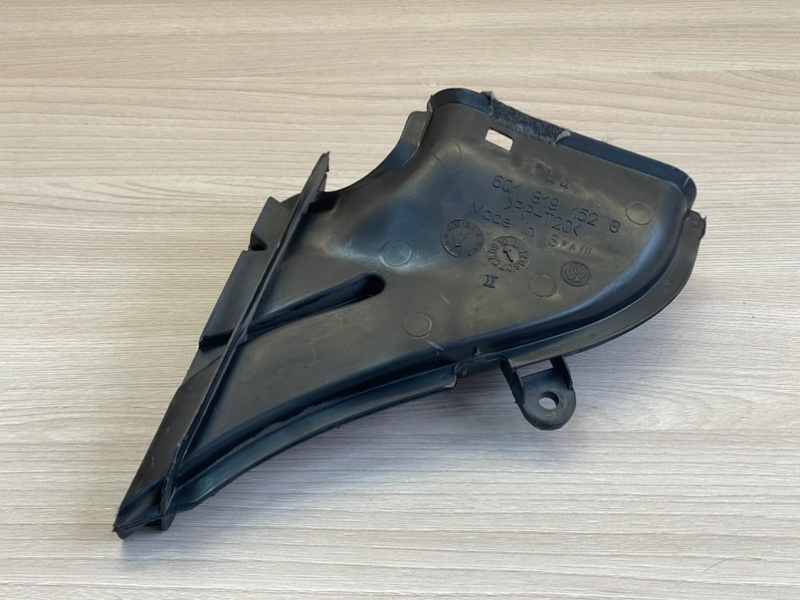 Воздуховод салона