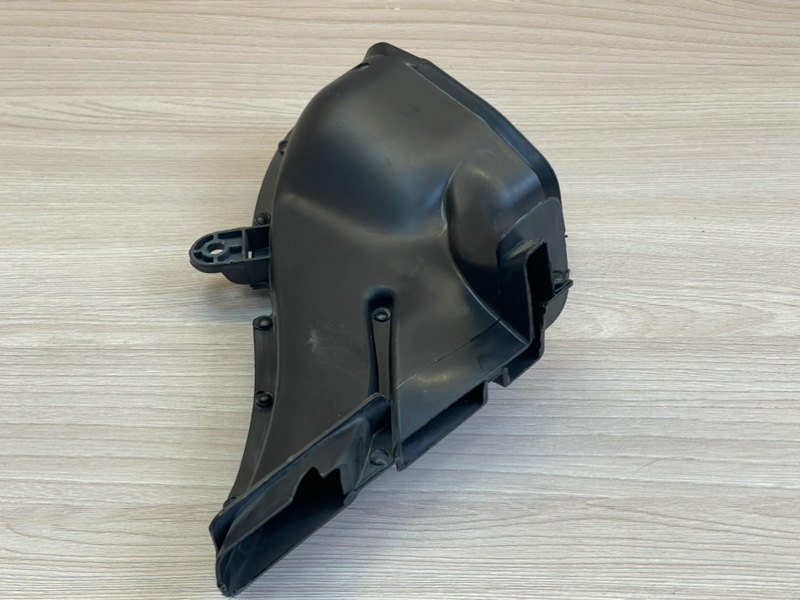 Воздуховод салона