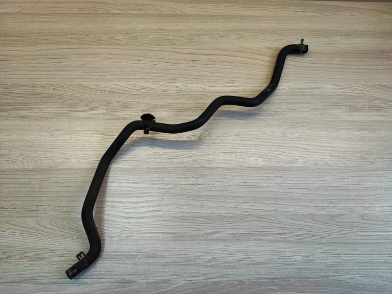 Патрубок радиатора