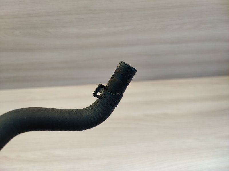 Патрубок радиатора