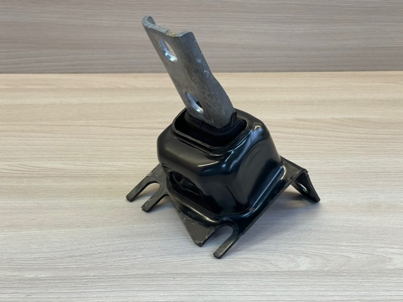 Опора двигателя