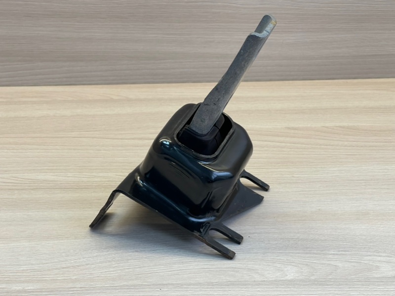 Опора двигателя