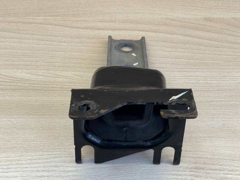 Опора двигателя