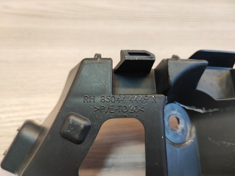 Кронштейн   бампера