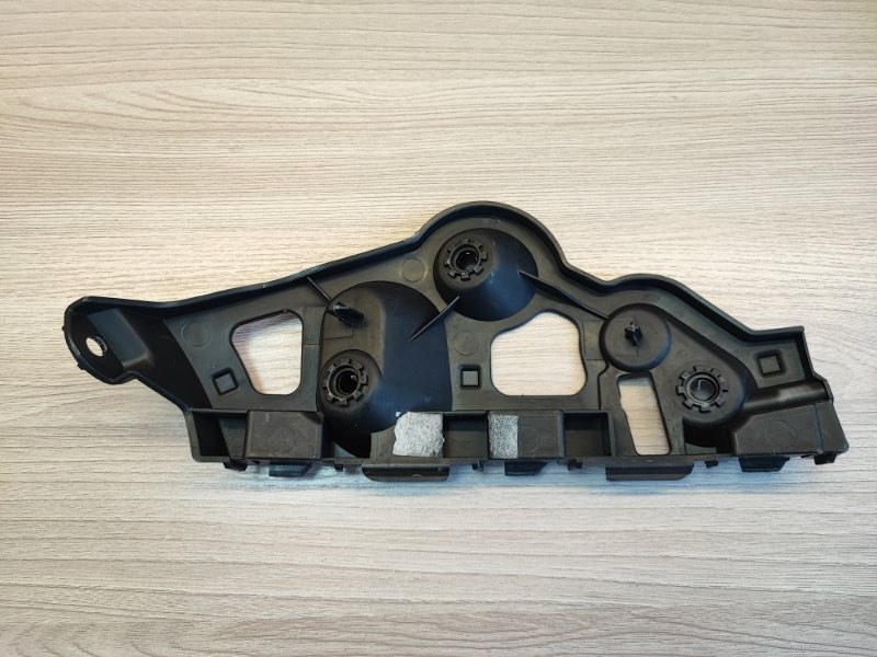 Кронштейн   бампера