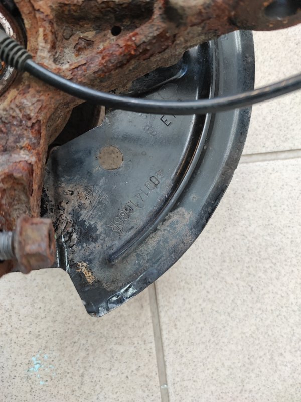 Кулак поворотный