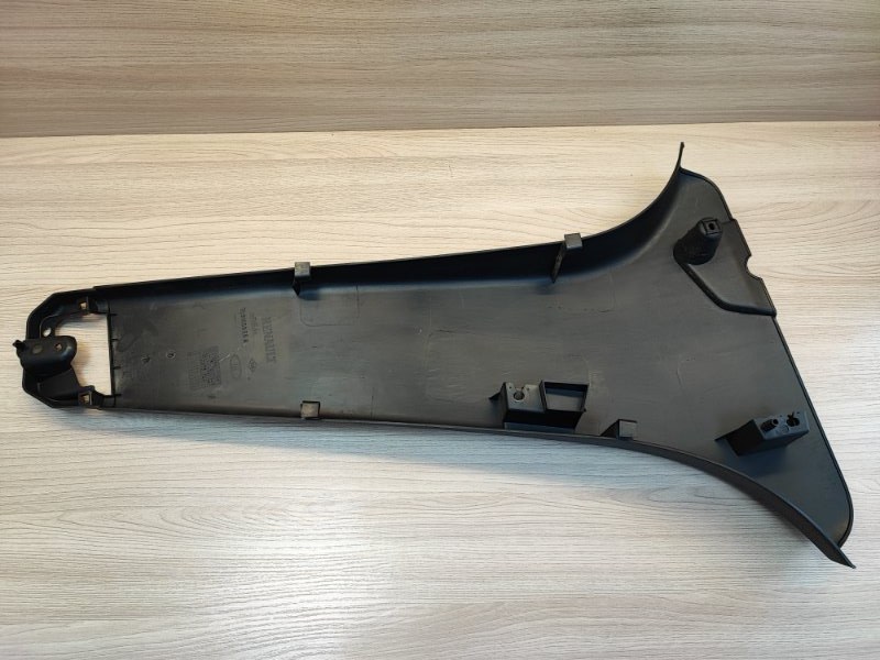 Обшивка средней стойки