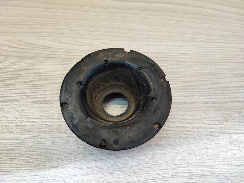 Верхняя опора    пружины