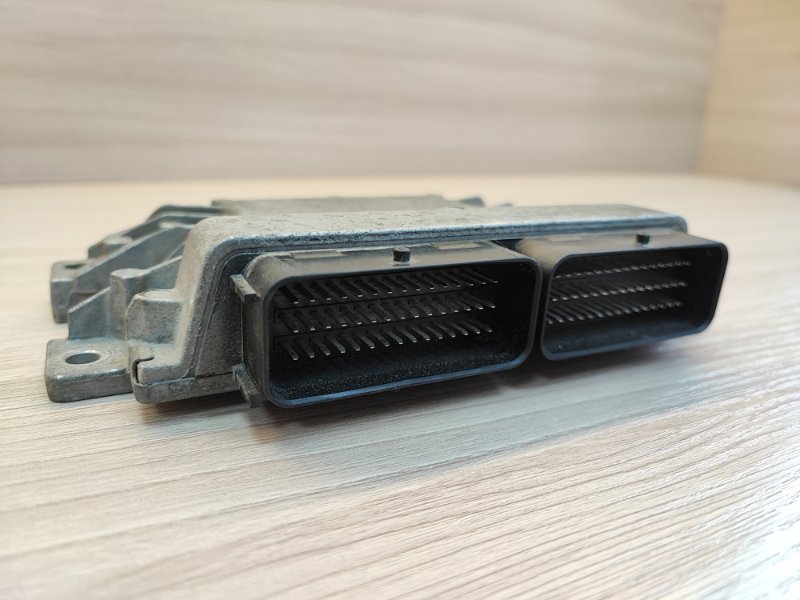 Блок управления двигателем