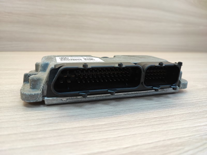 Блок управления двигателем