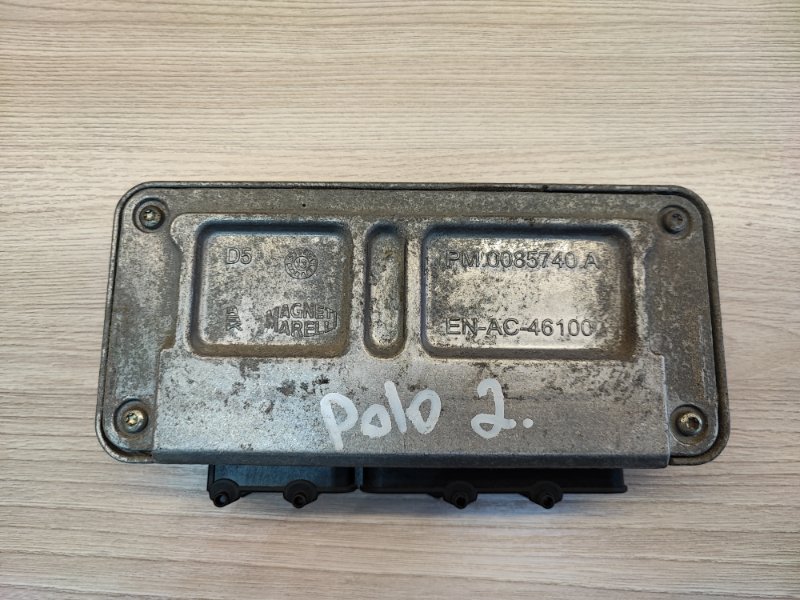 Блок управления двигателем