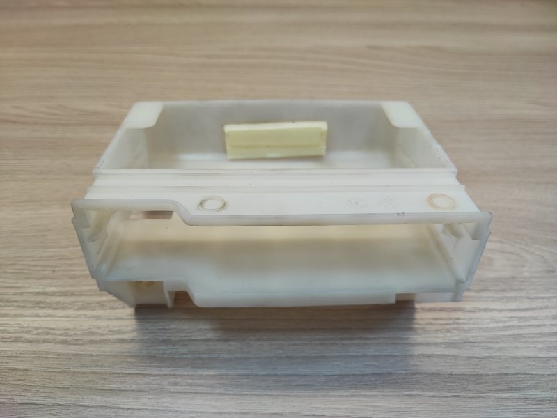 Кронштейн блока кузовной электроники