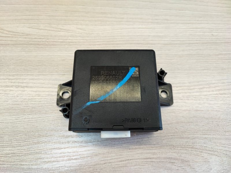 Блок управления парктрониками