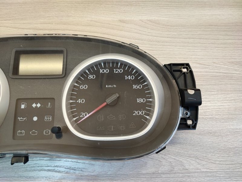 Щиток приборов