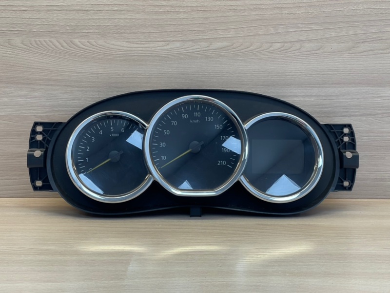 Щиток приборов