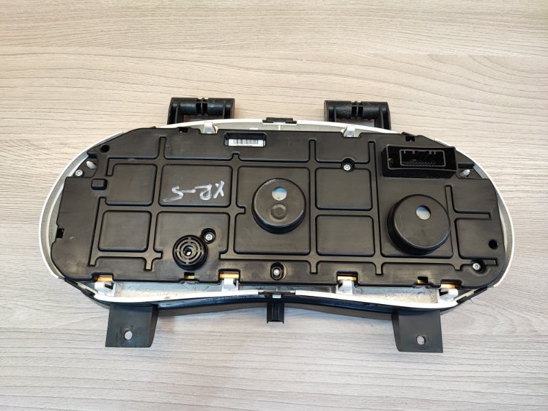 Щиток приборов