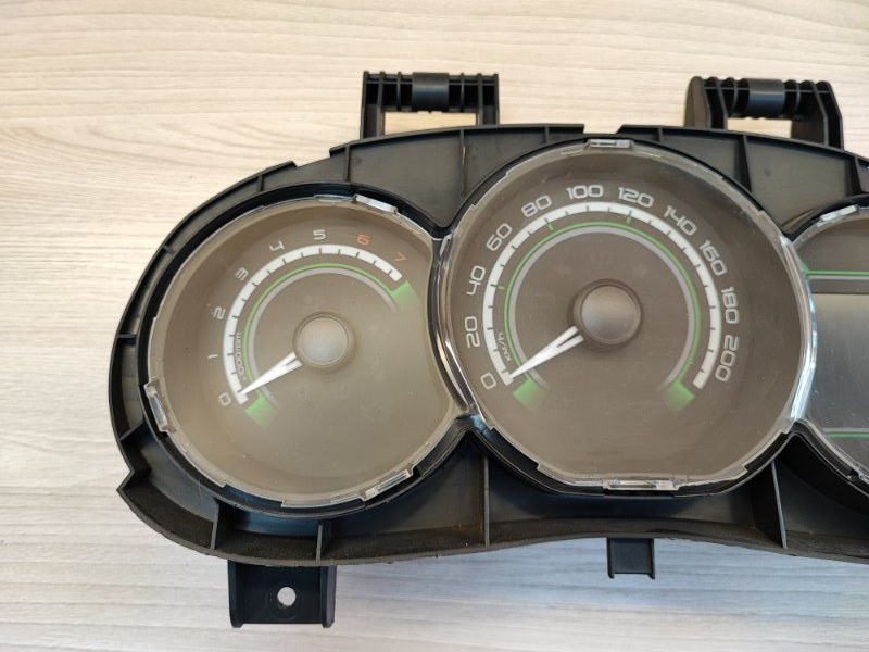 Щиток приборов