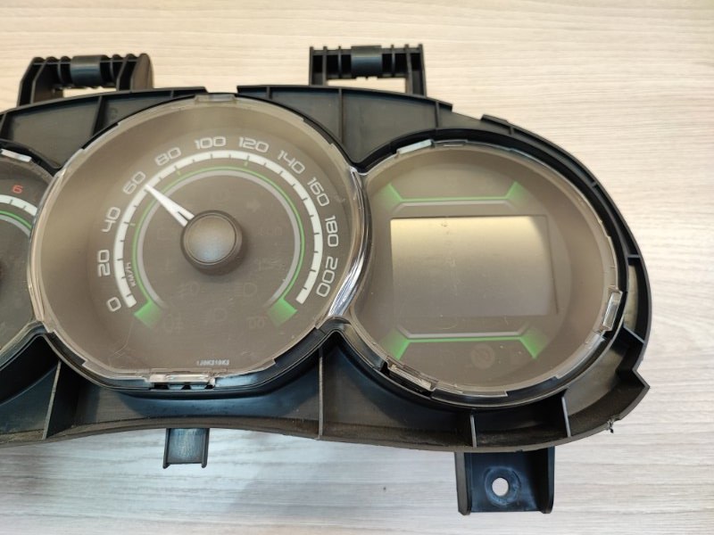 Щиток приборов