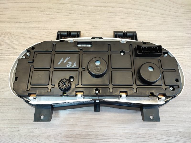 Щиток приборов