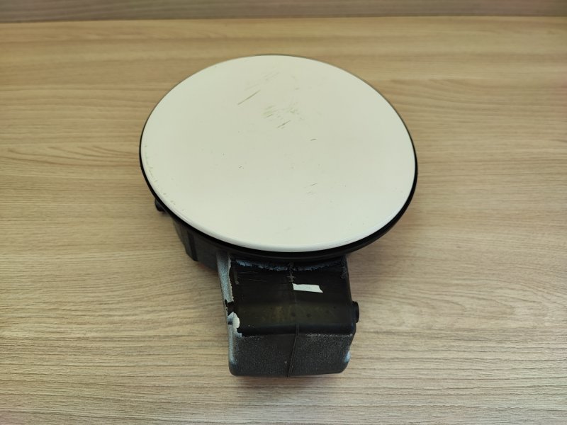 Лючок бензобака