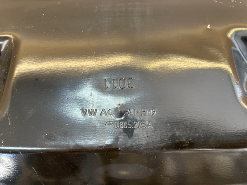 Планка под жабо