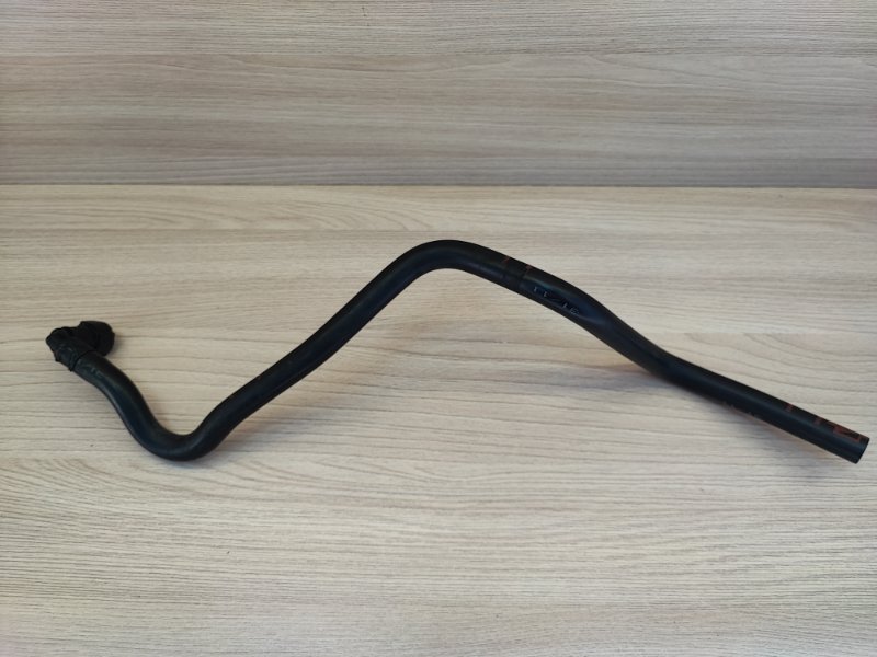 Трубка топливная