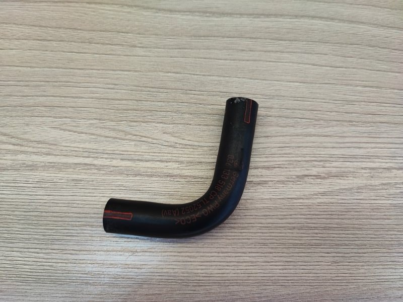 Трубка картерных газов