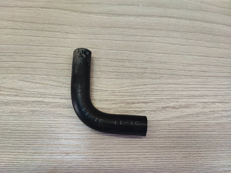 Трубка картерных газов