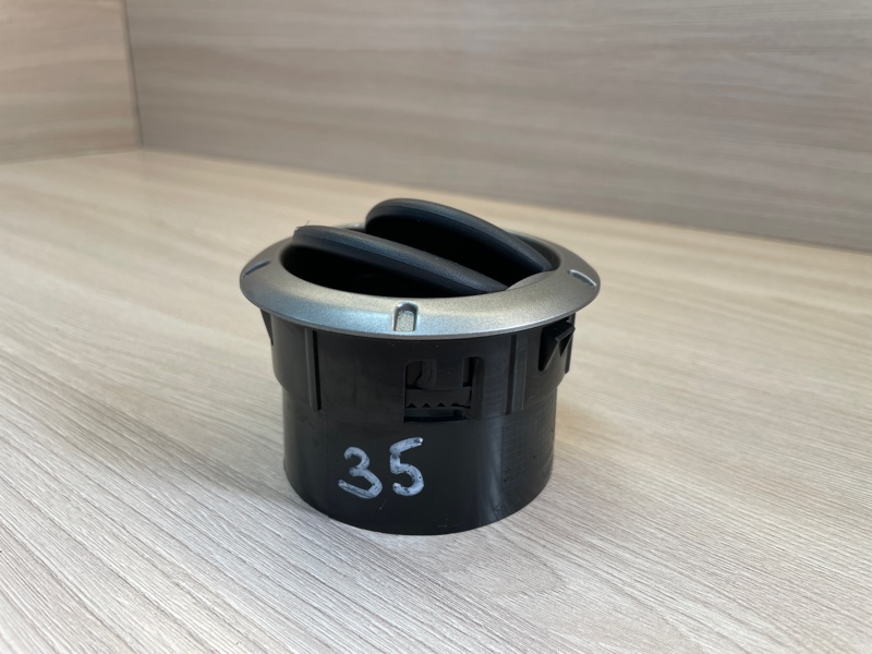 Воздушный дефлектор салона