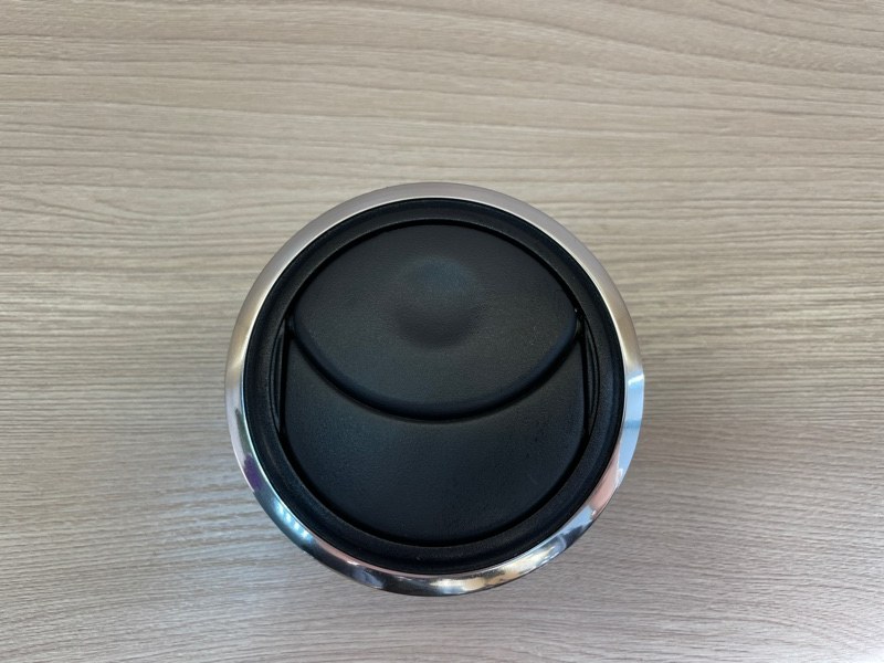 Воздушный дефлектор салона