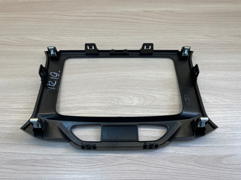 Рамка магнитолы