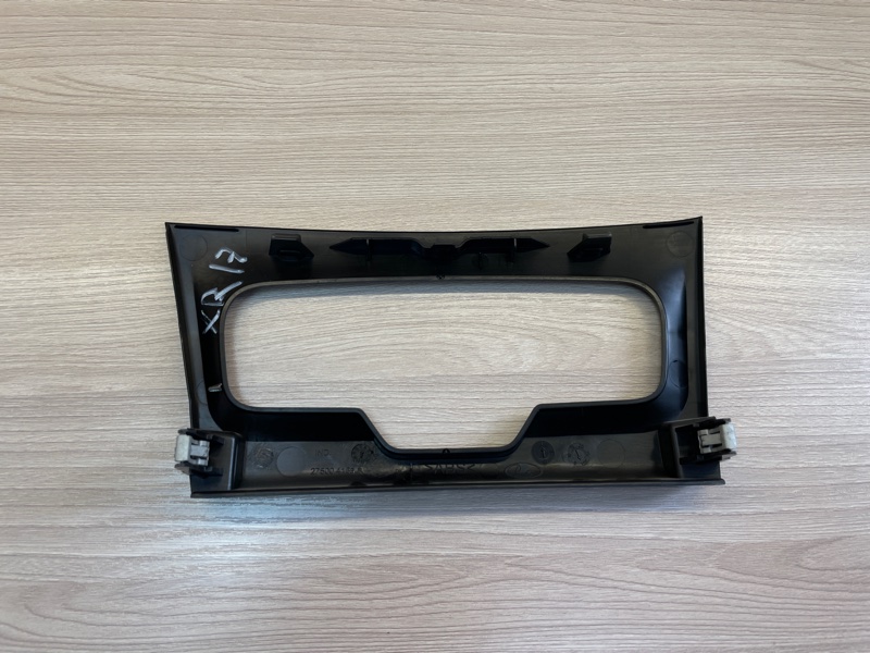 Накладка центральной консоли