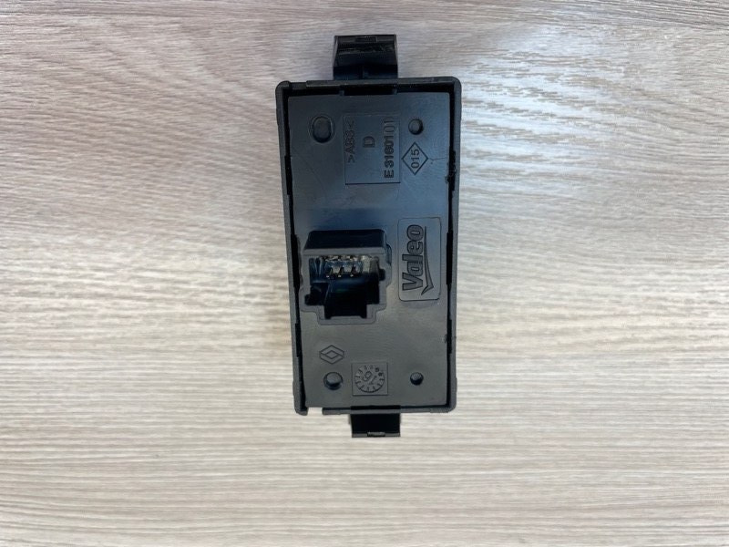 Кнопка аварийной сигнализации