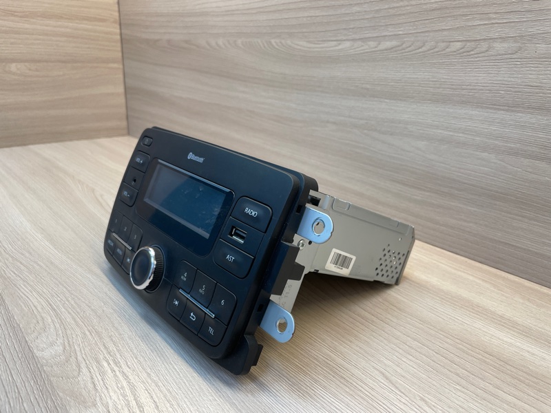 Магнитола штатная