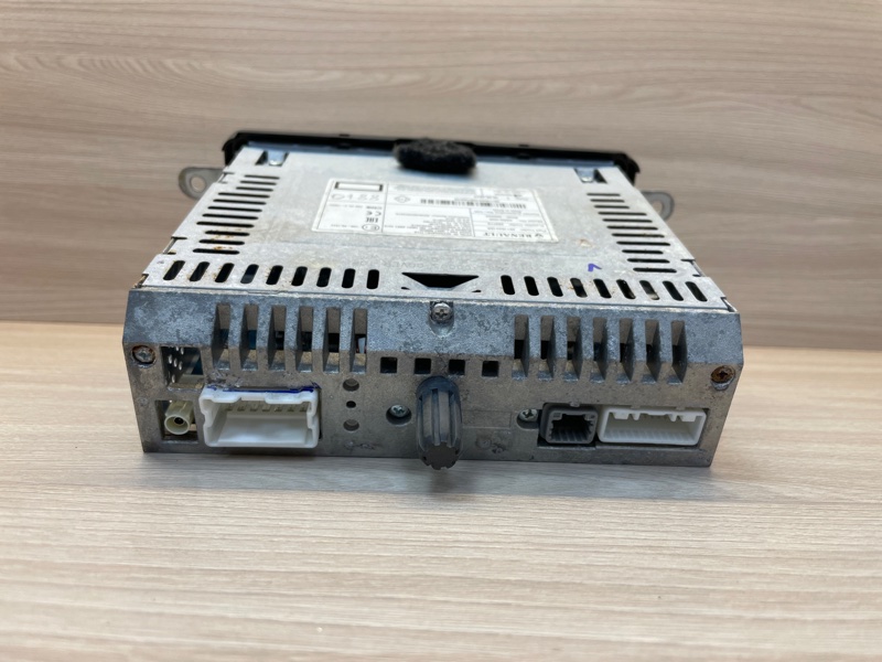 Магнитола штатная