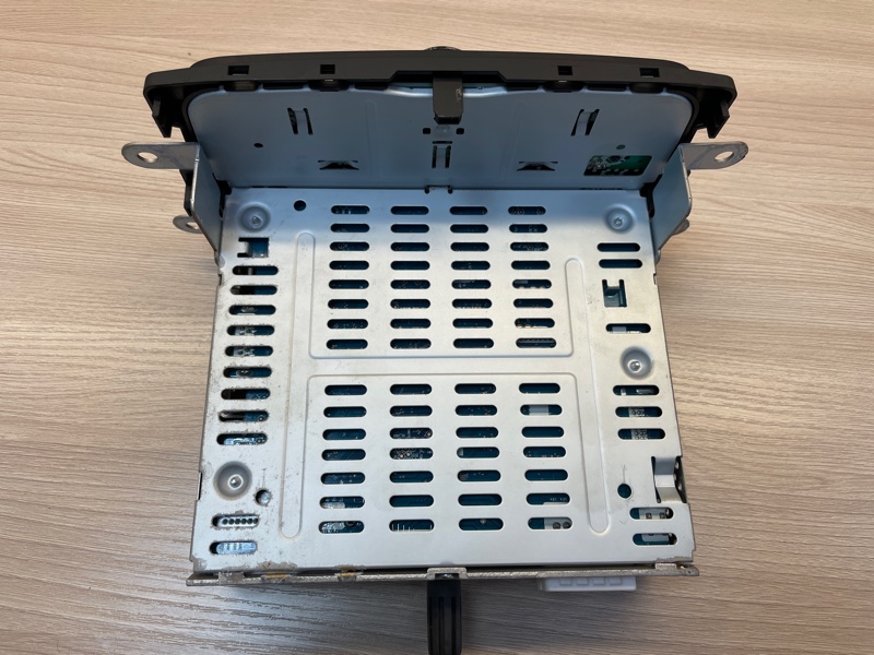 Магнитола штатная