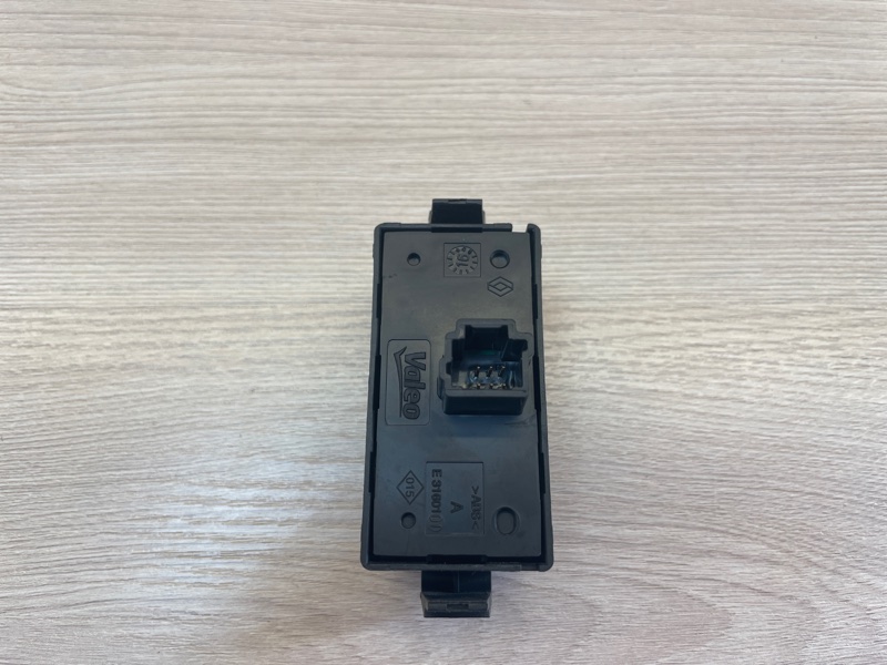 Кнопка аварийной сигнализации