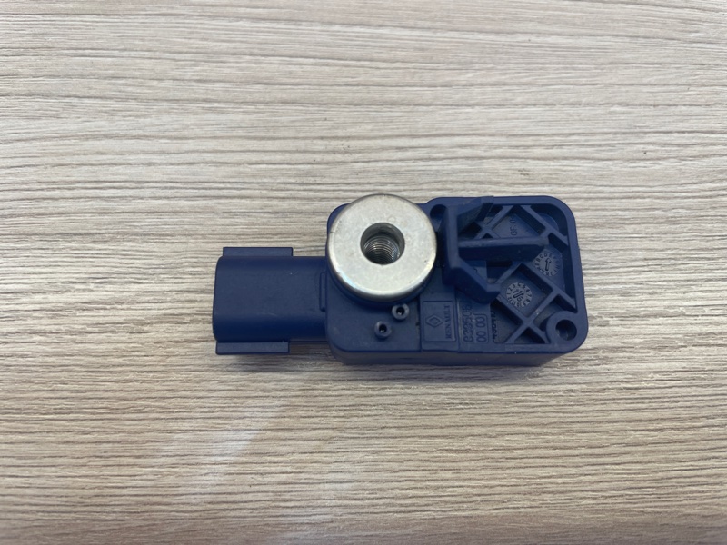 Датчик удара