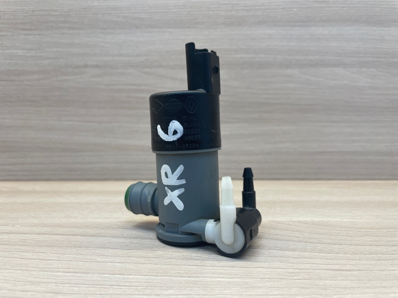 Моторчик бачка омывателя