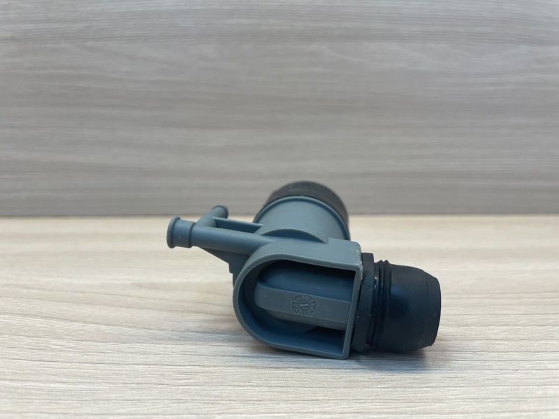 Моторчик бачка омывателя