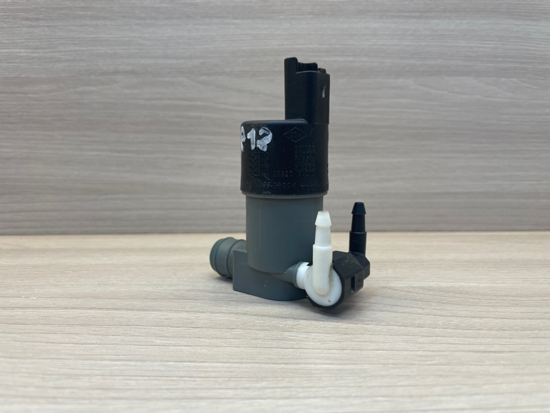 Моторчик бачка омывателя