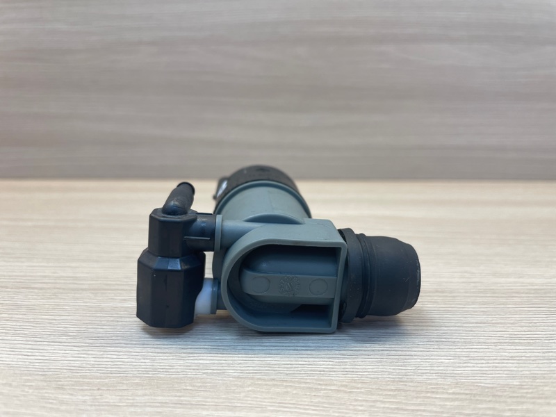 Моторчик бачка омывателя