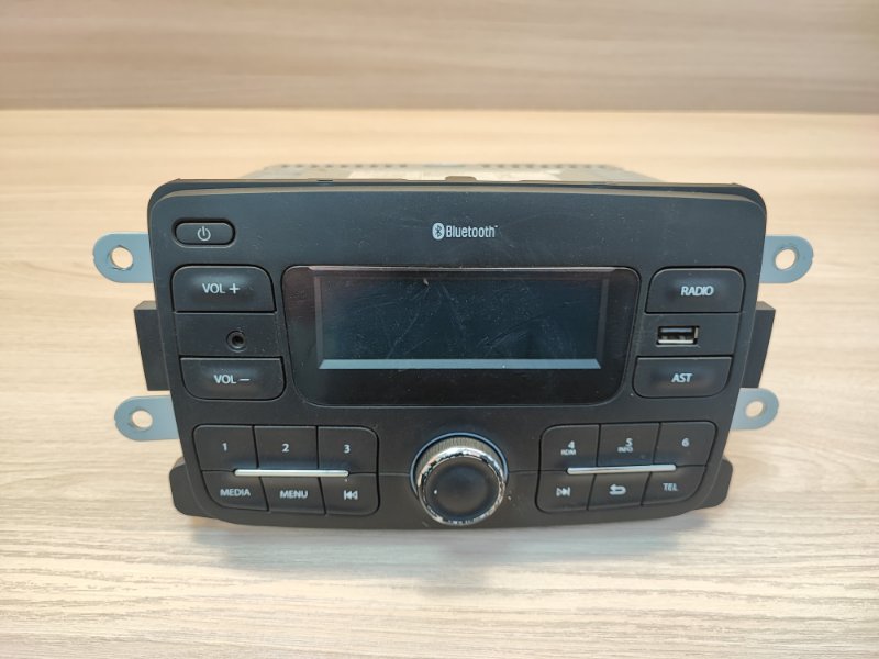 Магнитола штатная