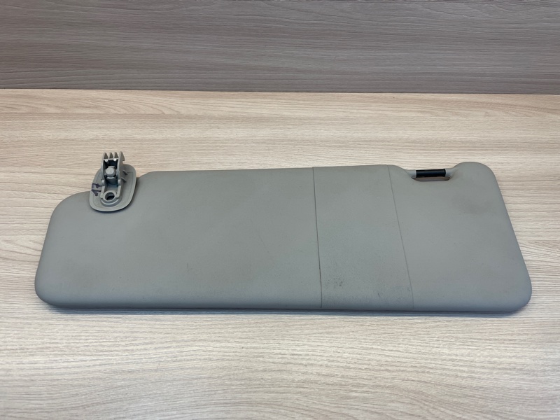 Козырек солнцезащитный