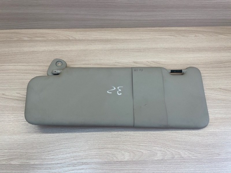 Козырек солнцезащитный