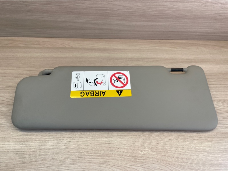 Козырек солнцезащитный