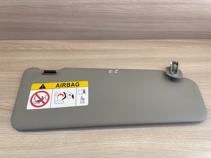 Козырек солнцезащитный