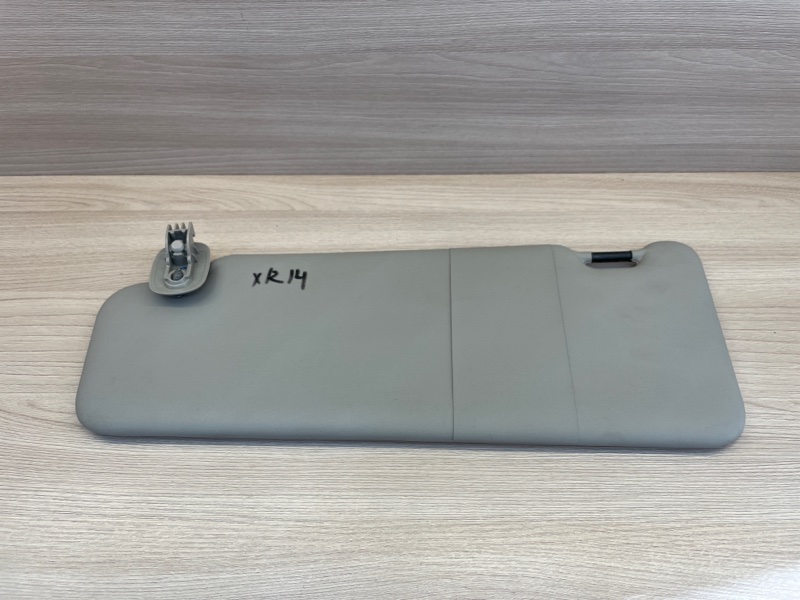 Козырек солнцезащитный