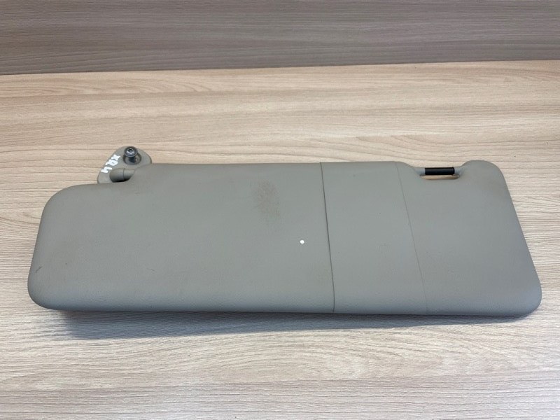 Козырек солнцезащитный